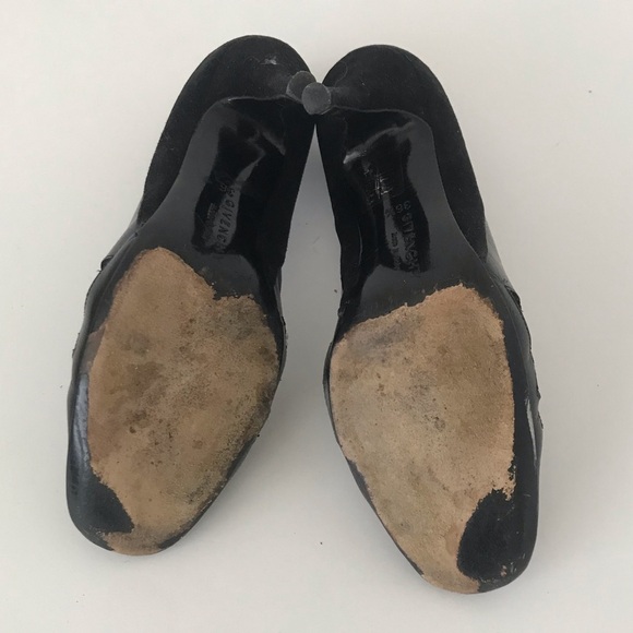 🔴CLEARANCE🔴 Givenchy Black Cut Out Pumps - Picture 3 of 4